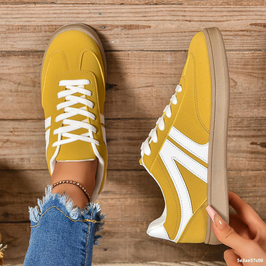 chaussures de sport à la mode