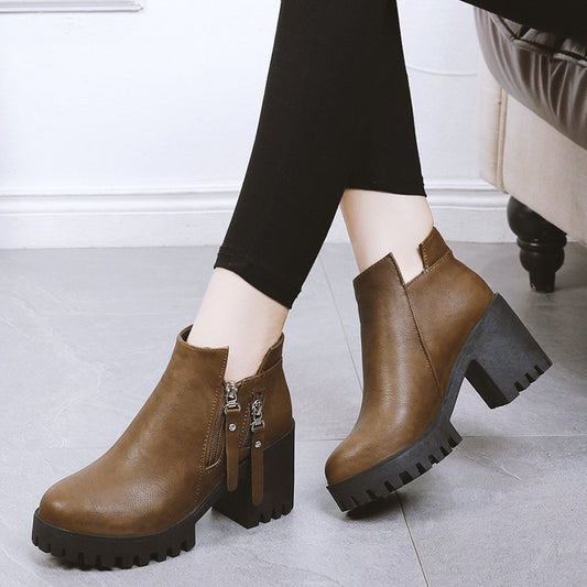 Bottines à plateforme et talons épais