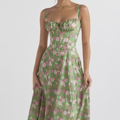 Robe moulante à bretelles croisées